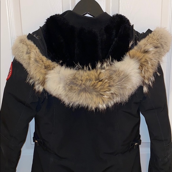 CANADA GOOSE | Winter Parka - Picture 2 of 15